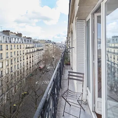 Ideal Family In 11th * Paris